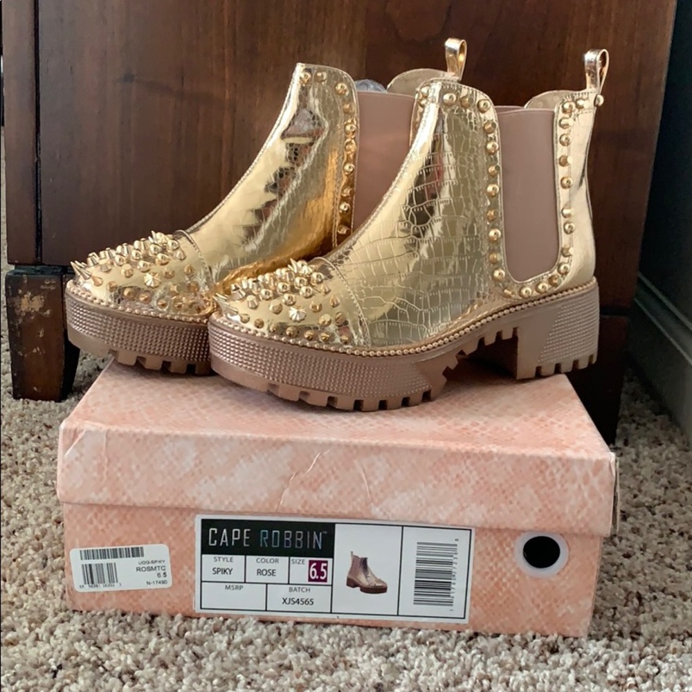 Spike Rose Gold Boots!